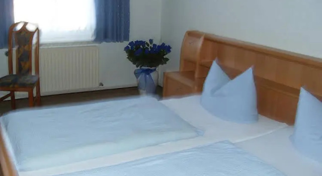 Hotel Grüner Kranz, Забронировать Отель Рендсбург земля Шлезвиг-Гольштейн, рядом с Христианская церковь