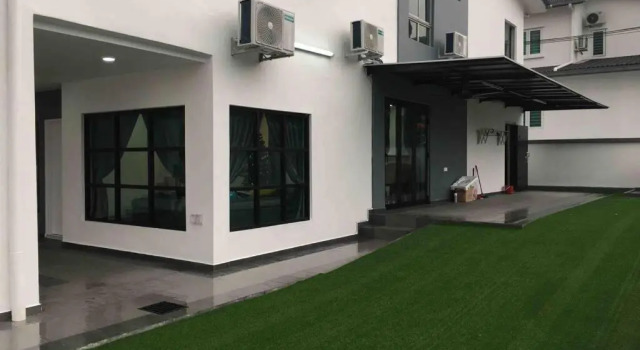 22pax :Taman pelangi Party house nearby midvelly, Varaa Hotelli Hotellit Johor pysäköinnillä, Pysäköinti