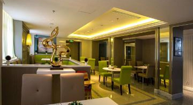 Jinjiang Inn Fuxin Yinbin Street Branch, Book Hotel Hoteller i Fuxin med parkering, Parkering