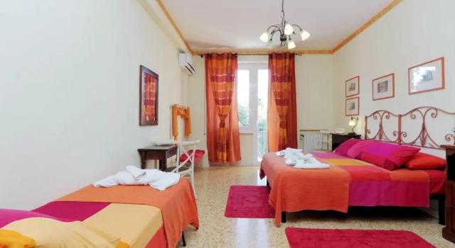 Apartment Marrucini, Забронировать Апартаменты/квартира Отели Рима с парковкой, рядом с Verano Cemetery, Парковка