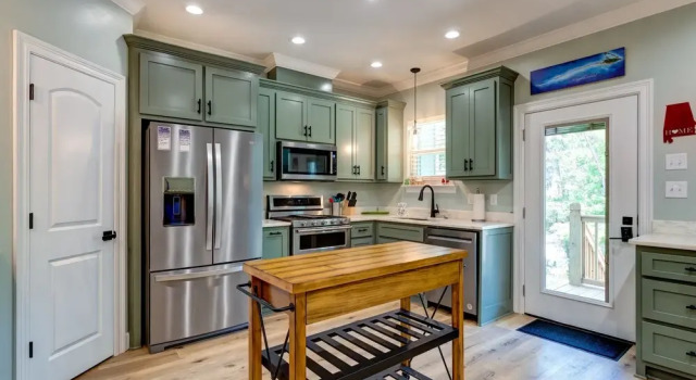 Коттедж At Last - 1011 Marquette Pl 4 Bedroom Home by RedAwning
