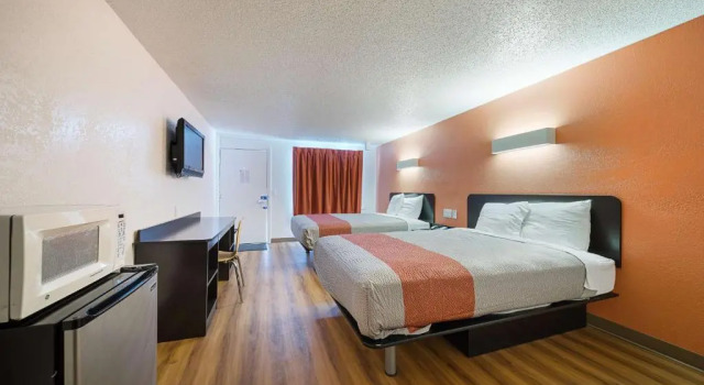 Четырёхместный номер Standard Motel 6-Hamburg, NY