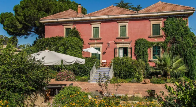 Villa Diana, Забронировать Вилла Коттеджи Кальтаджироне, Коттедж