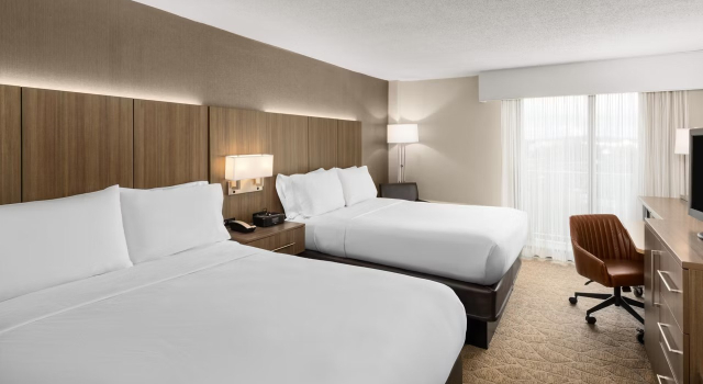 Четырёхместный номер Standard Holiday Inn Nashville - Vanderbilt - Dwtn by IHG
