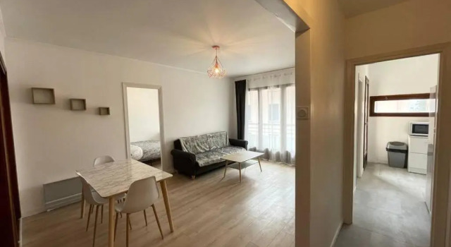 Апартаменты Appartement proche Gare, Centre Ville et Commerces