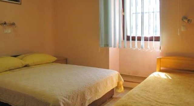 Nirvana rooms Split, Prenota Hotel Splitska 
