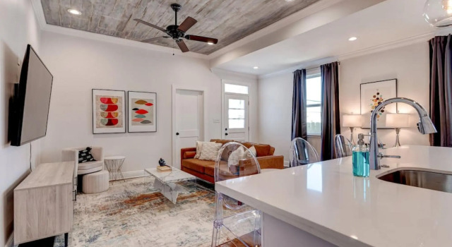 Mid-City Residence w/ Pool, Prenota Hotel New Orleans 