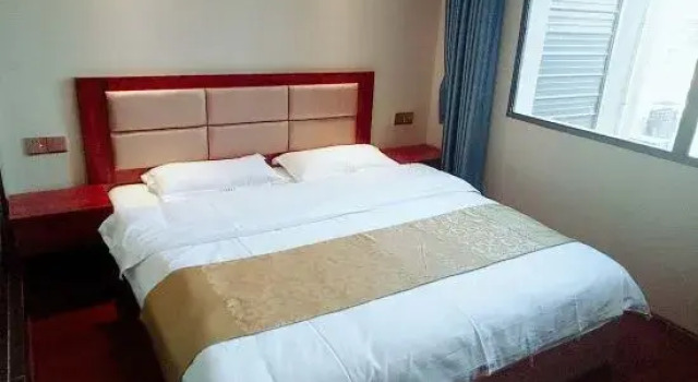 Shuanghua Express Hotel, Varaa Hotelli Yichang Hubei