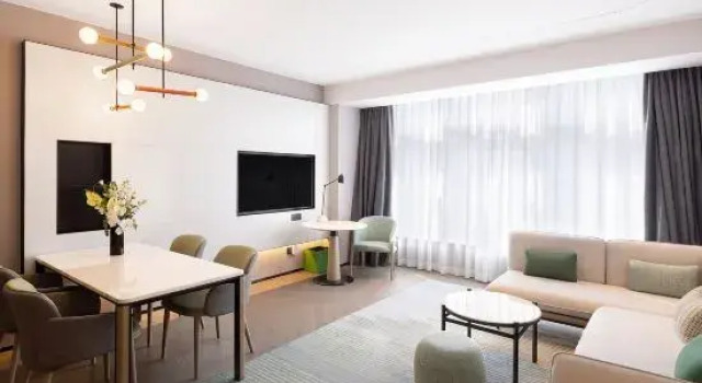 Двухместный люкс Deluxe c 1 комнатой Holiday Inn & Suites Qingdao Jinshui by IHG