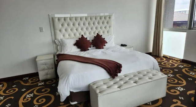 Люкс Palm Continental Hotel