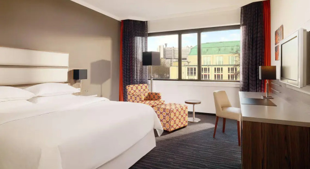 Двухместный номер Superior Sheraton Essen Hotel