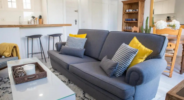 Апартаменты Expo Apartment Golden Mile – 5 min walk to beach