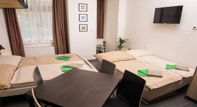 Flying Bed Apartment close to Castle, Book Lejlighed Prag Tjekkiet, nær Victory Square