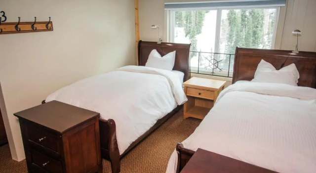 Кровать в общем номере (мужской номер) Alta Peruvian Lodge