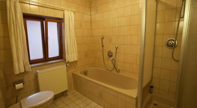 Номер Standard Pension Elke Rothenburg