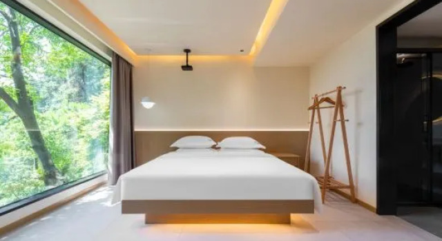 Люкс Luxury Mountain and Courtyard Homestay
