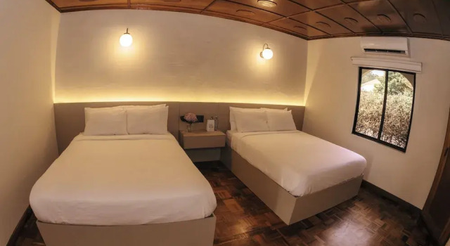 Четырёхместный номер Deluxe Hotel Boutique Rebequet