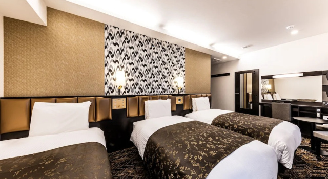 Трёхместный номер Standard APA Hotel & Resort Osaka Umeda Eki Tower