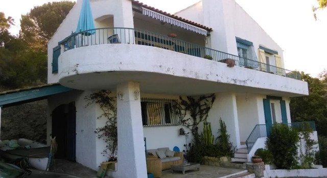 House With 4 Bedrooms in Roquebrune-sur-argens, With Wonderful sea Vie