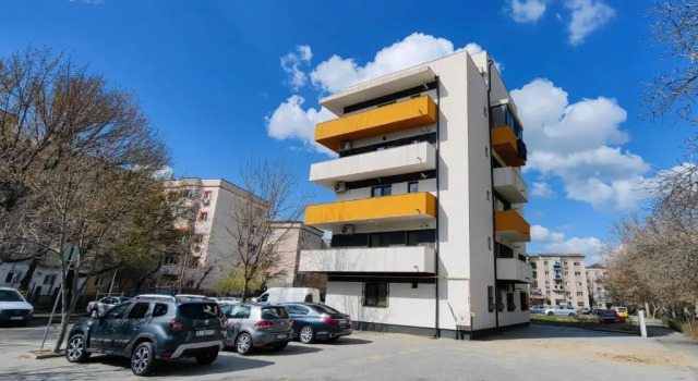Апартаменты Apartament situat in bloc nou New building apartments self check in