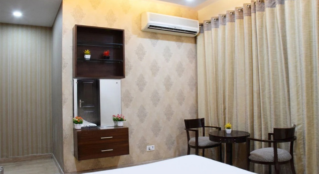 Номер Luxury When In Gurgaon - Service Apartments near Medanta Medicity