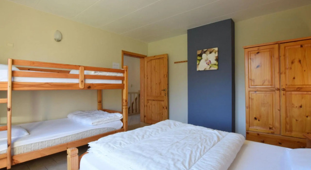 Spacious Holiday Home Near Bastogne, Забронировать Дом для отпуска Манд-Сент-Этьен Land of Bastogne