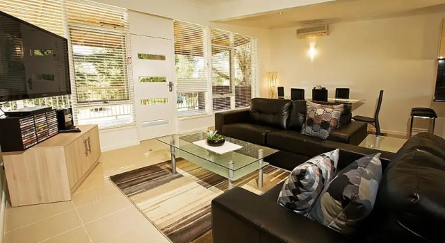 Beach House Apartments, Rezerwuj Apartament Hotele w Phillip Island z basenem, Basen