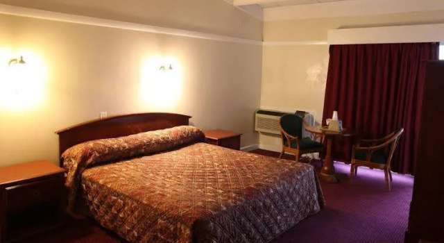 Executive Inn