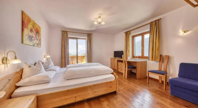 Номер Superior Hotel Stefanie