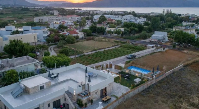 Villa 400m from the beach 6 to 10 persons private pool, Забронировать Вилла Виллы Asprouliánoi, Вилла