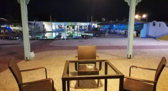 Студия с видом на бассейн Dodo's Santorini