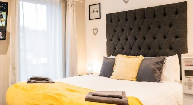 Dealhouse Apartments 11