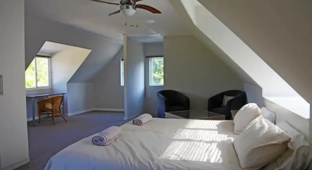 Cozy Quirky Cottage