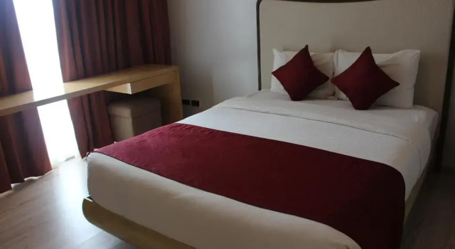 Номер Deluxe La Mirada Hotel