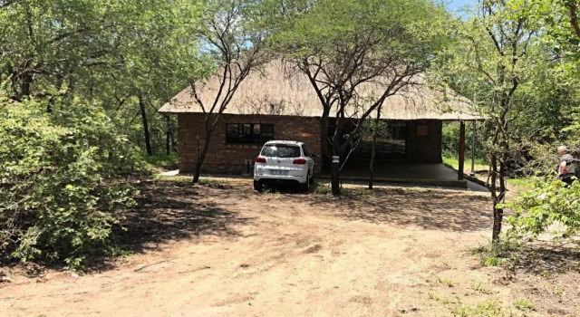 Коттедж Lion Hill @Kruger
