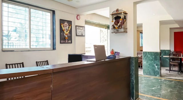 OYO 22558 Hotel Karan International