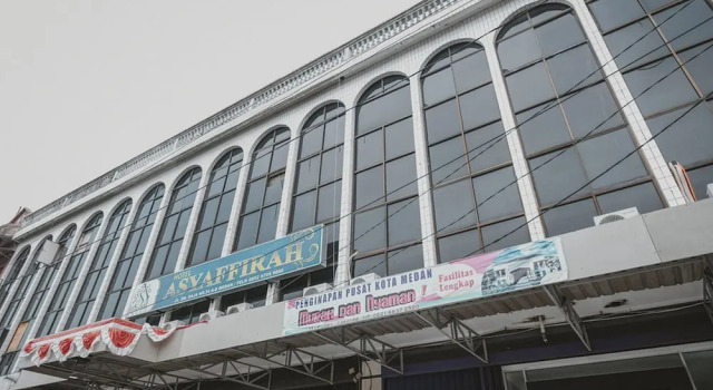 RedDoorz Plus near Istana Maimun Medan