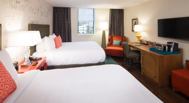 Четырёхместный номер Standard Hotel Indigo Baltimore Downtown by IHG