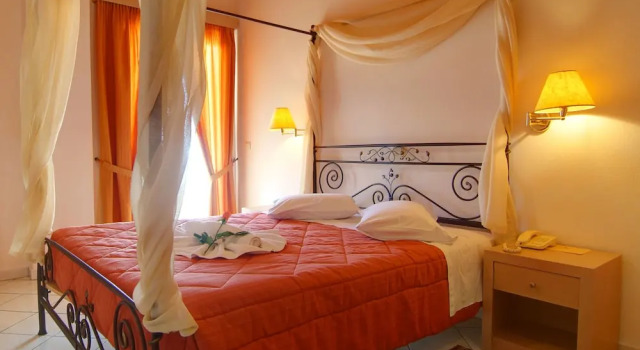 Двухместный номер Standard с балконом Acropole Delphi City Hotel