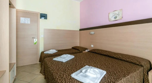 Трёхместный номер Hotel Rubens
