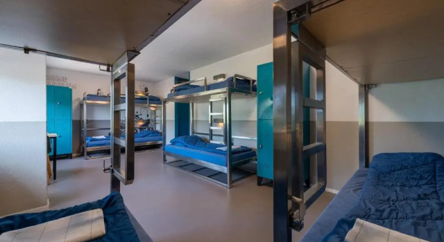 Кровать в общем номере Stayokay Hostel Haarlem