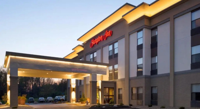 Четырёхместный номер Standard Hampton Inn Mansfield/Ontario