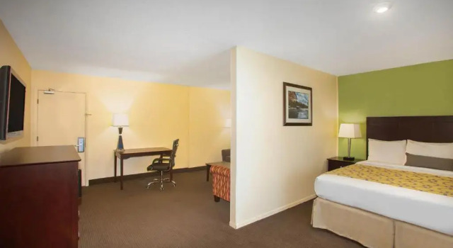 Люкс Baymont by Wyndham Jefferson City