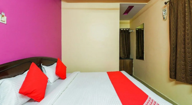 OYO 22116 Savera Inn Lodge, Rezervovat Hotel Hotely v Andhra Pradesh s parkováním, Parkování