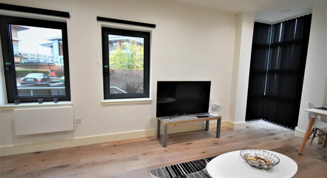 London Heathrow Q3 Serviced Apartments, Varaa Huoneisto Asunnot kohteessa Merseyside, Huoneisto