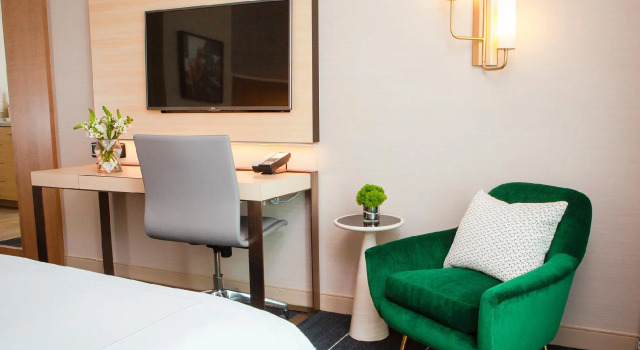 Двухместный номер патио Kimpton Hotel Wilshire by IHG