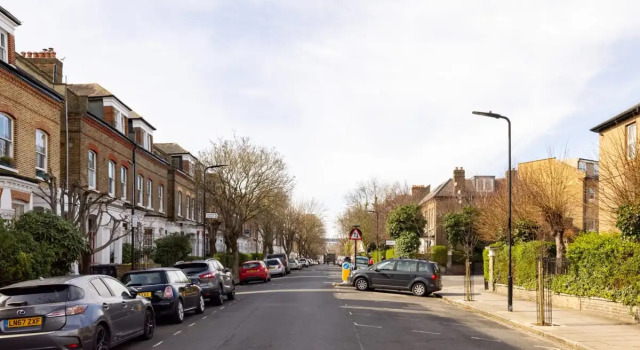 The Finsbury Park Arms - Elegant 2BDR Flat with Garden, Book Lejlighed Lejligheder i Tottenham, Lejlighed