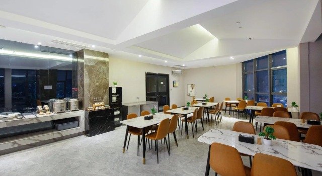 Starway Hotel Fuyang Funan Economic Development Zone, Book Hotel 3-stjernede hoteller i Fuyang, 3*