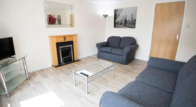 Апартаменты Lochend Serviced Apartments