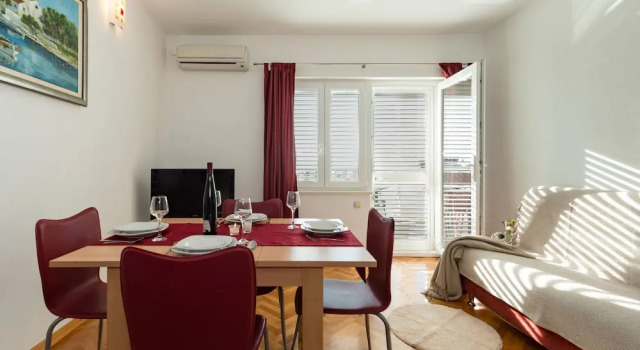 Villa Miljak, Забронировать Вилла Бизнес-отели Сплитско-Далматинской жупания, 4* 5*